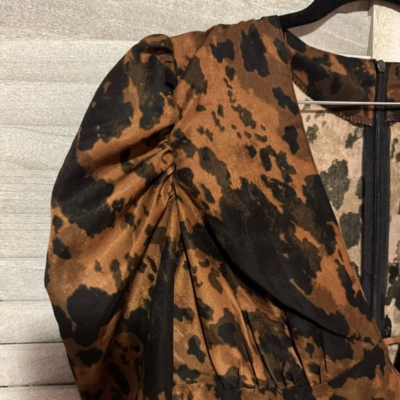 Pretty Little Thing Chocolate Abstract Puff Sleeve Frill Hem Tea Dress 10 NWT - Picture 7 of 10